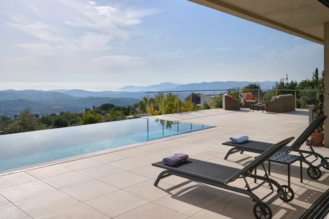 Vente Maison à Châteauneuf-Grasse 12 pièces