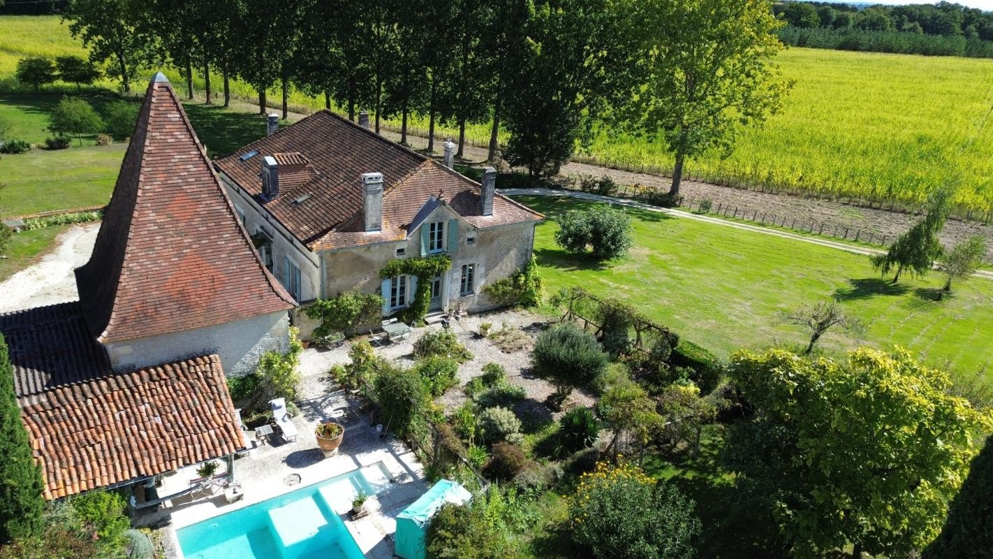 Vente Maison à Aubeterre-sur-Dronne 9 pièces