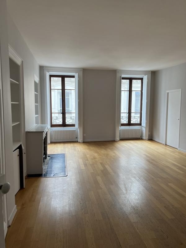 Location Appartement à Lyon 2e arrondissement 4 pièces