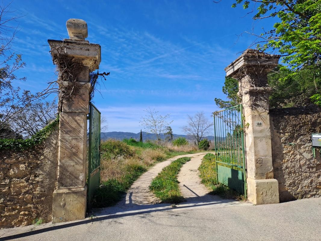 Vente Terrain à Cadenet 0 pièce