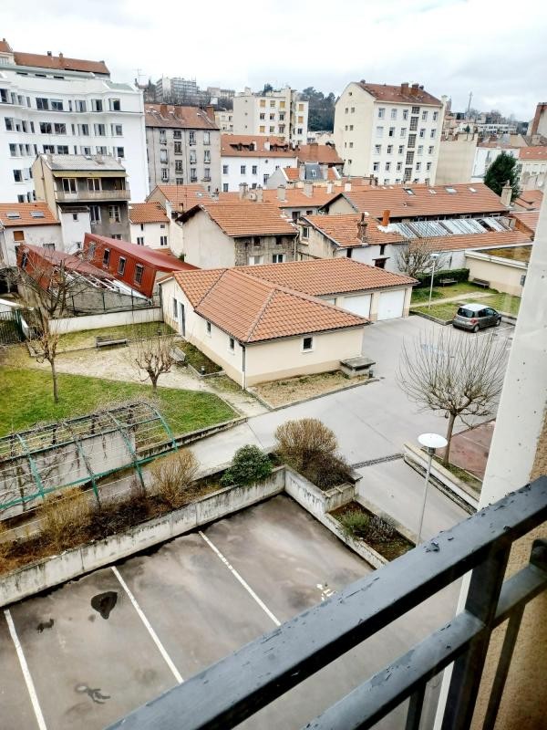 Location Appartement à Saint-Étienne 3 pièces