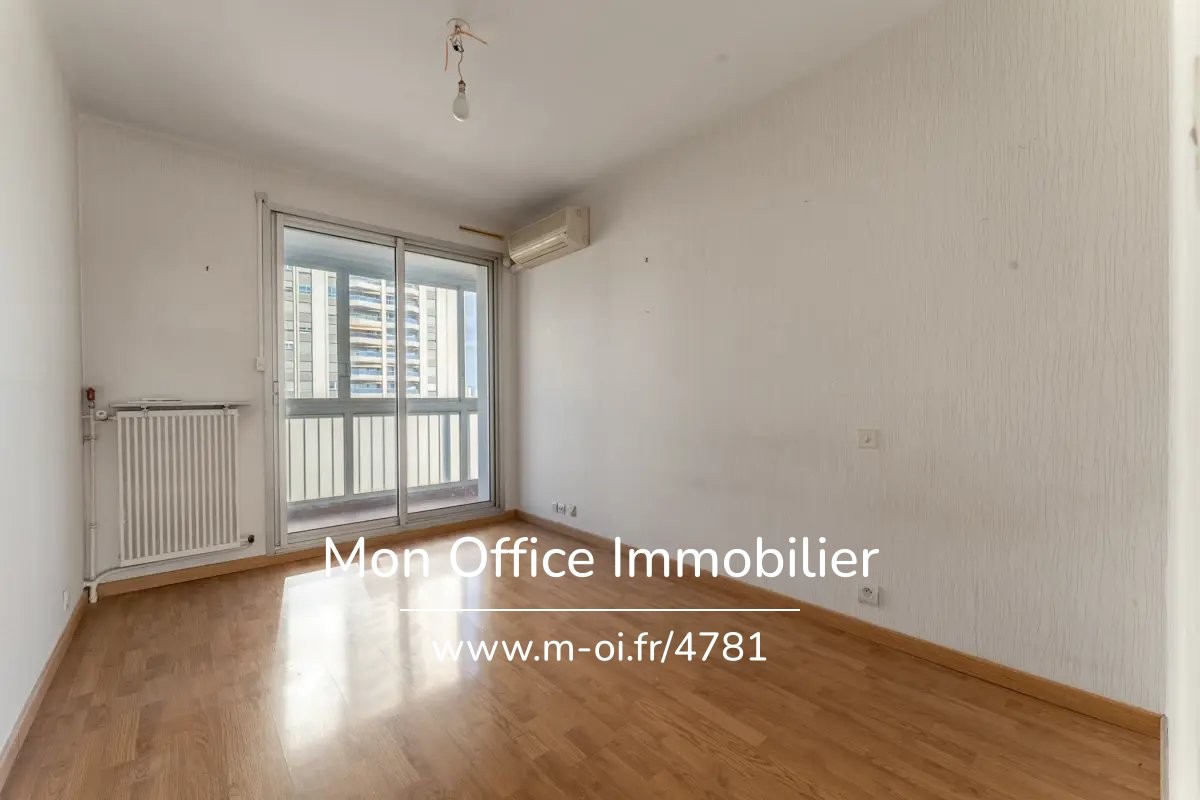 Vente Appartement à Marseille 8e arrondissement 3 pièces