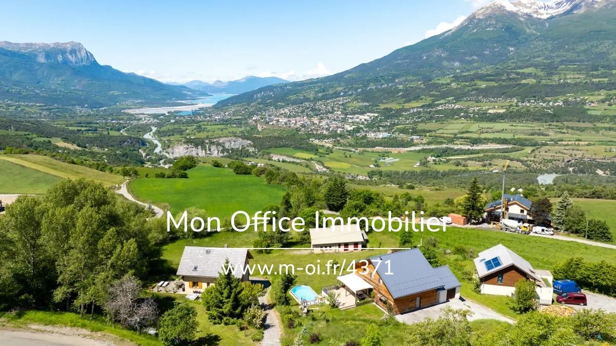 Vente Maison à Saint-André-d'Embrun 9 pièces