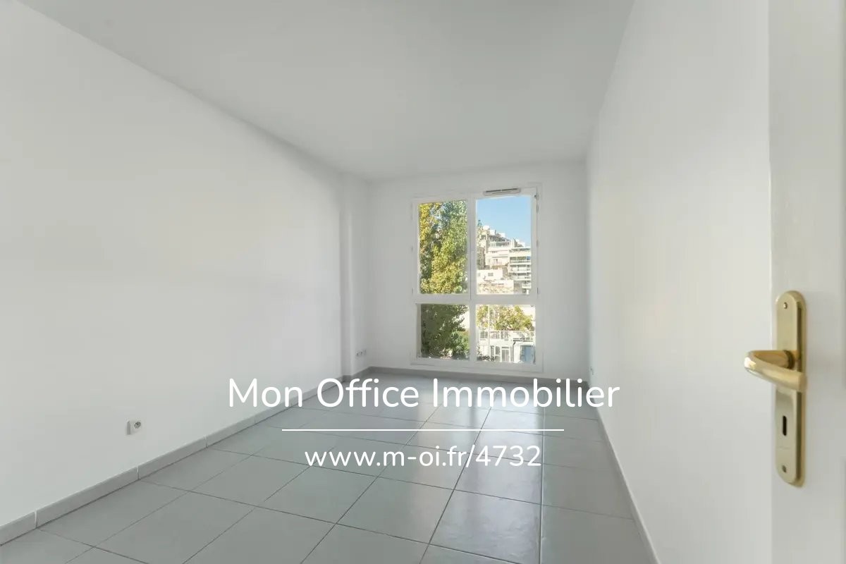 Vente Appartement à Marseille 8e arrondissement 3 pièces