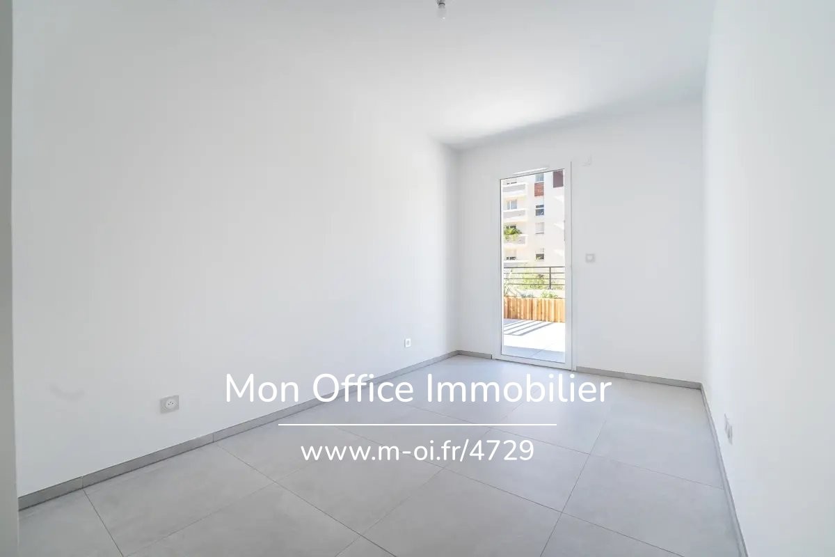 Vente Appartement à Marseille 8e arrondissement 4 pièces