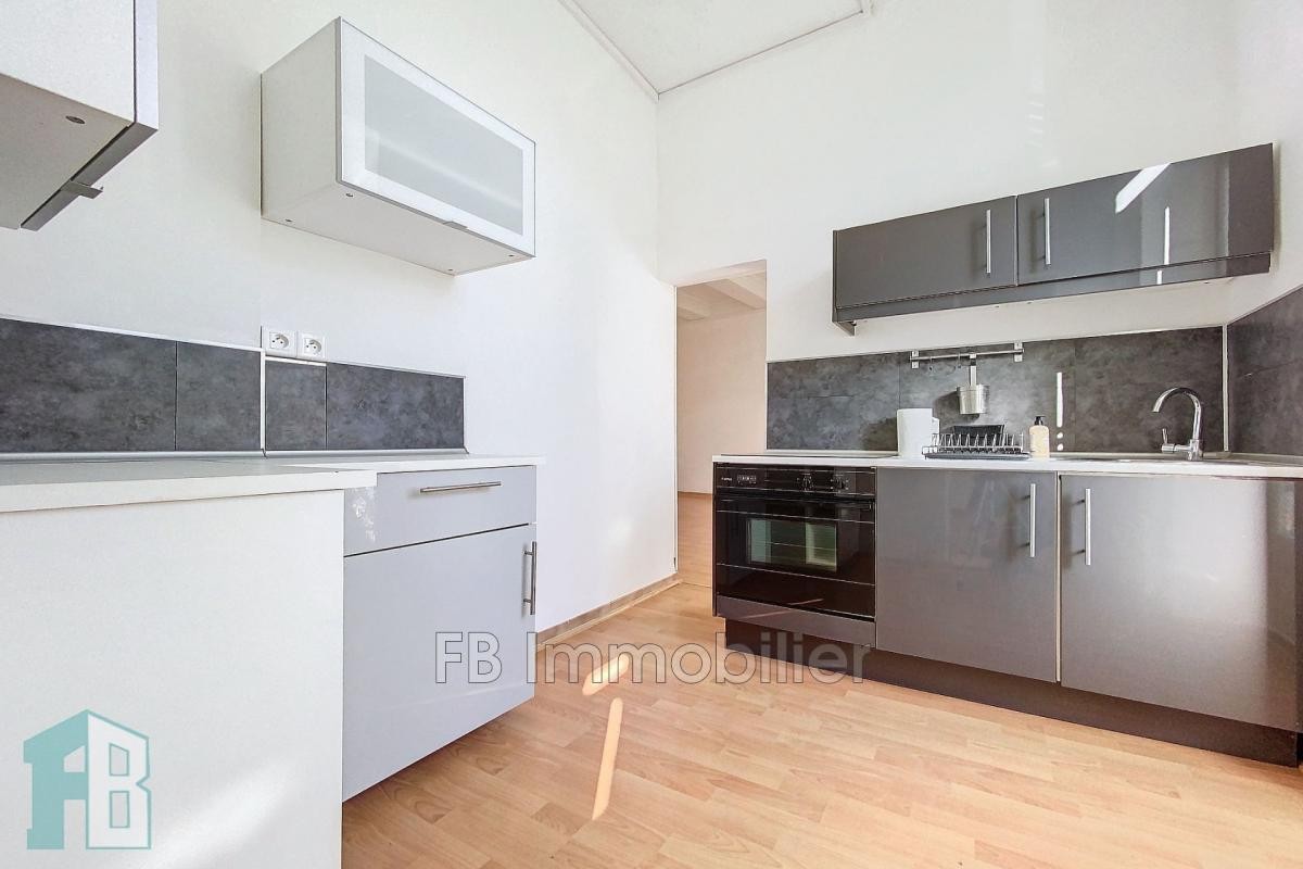 Location Appartement à Eyguières 2 pièces