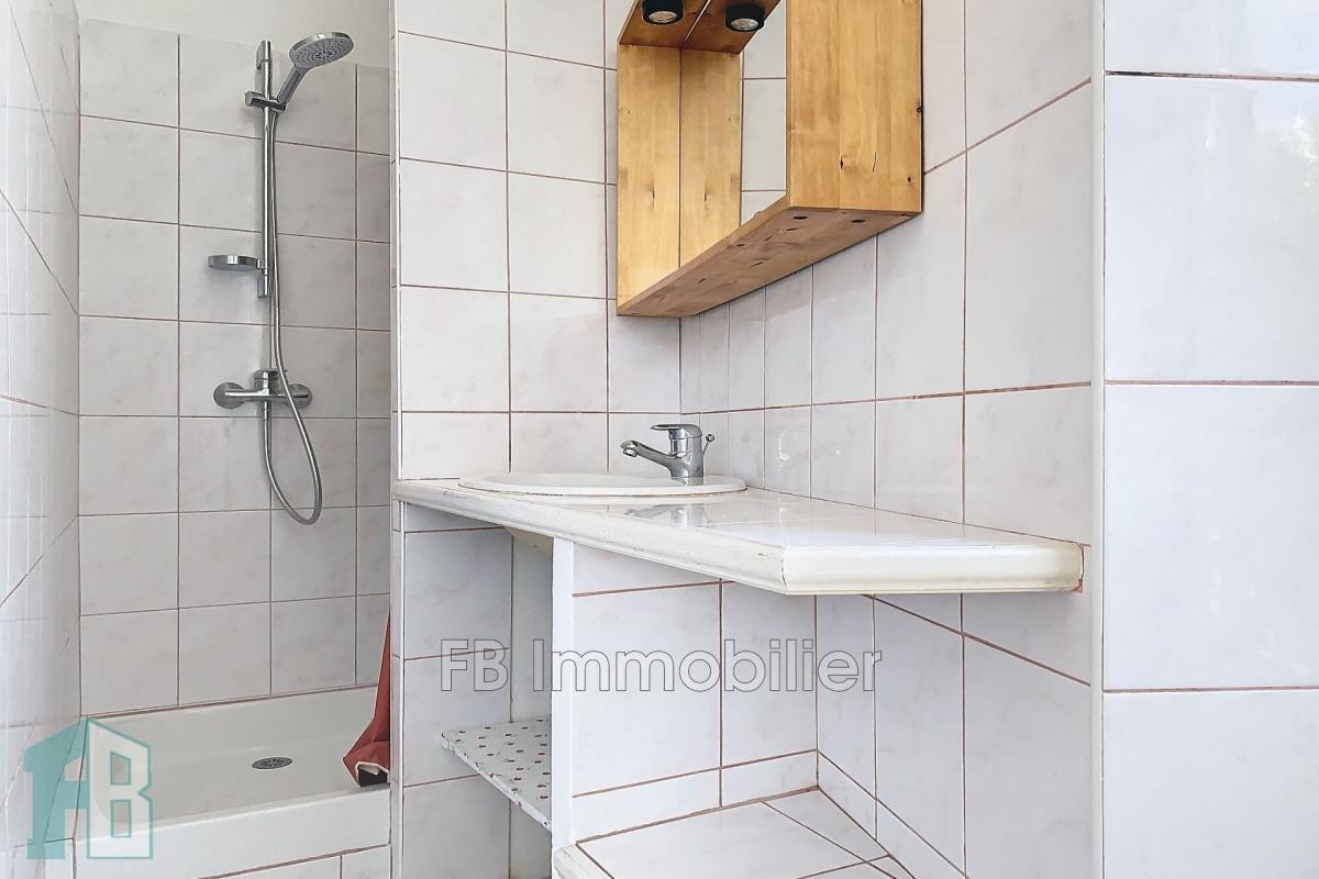 Location Appartement à Eyguières 2 pièces