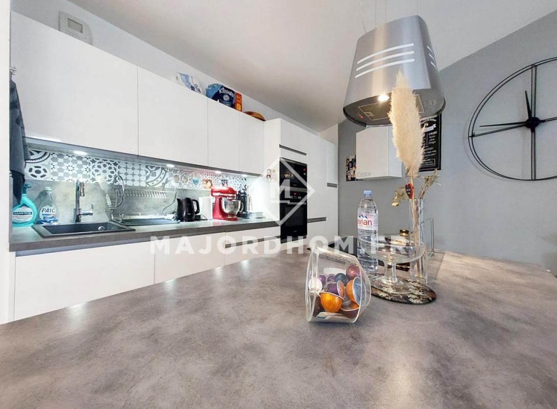 Vente Appartement à Marseille 8e arrondissement 4 pièces