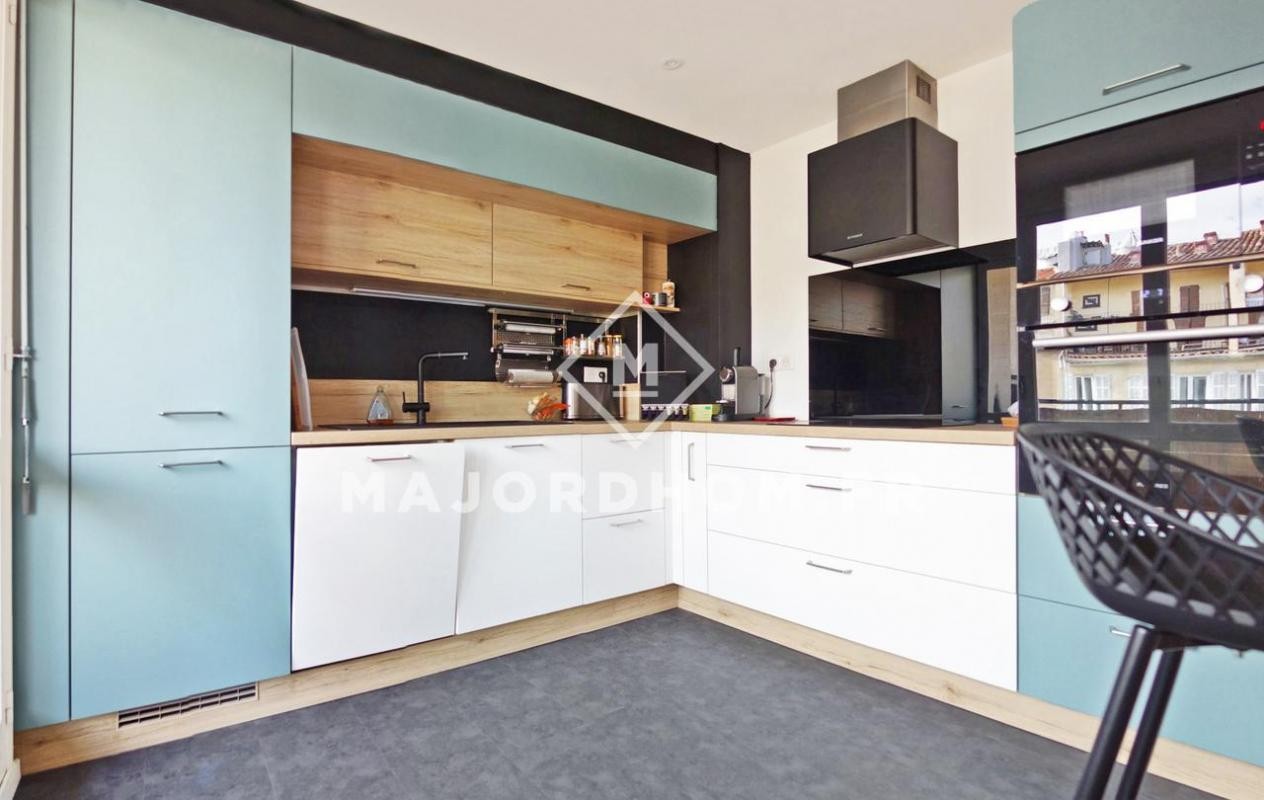 Vente Appartement à Marseille 6e arrondissement 3 pièces