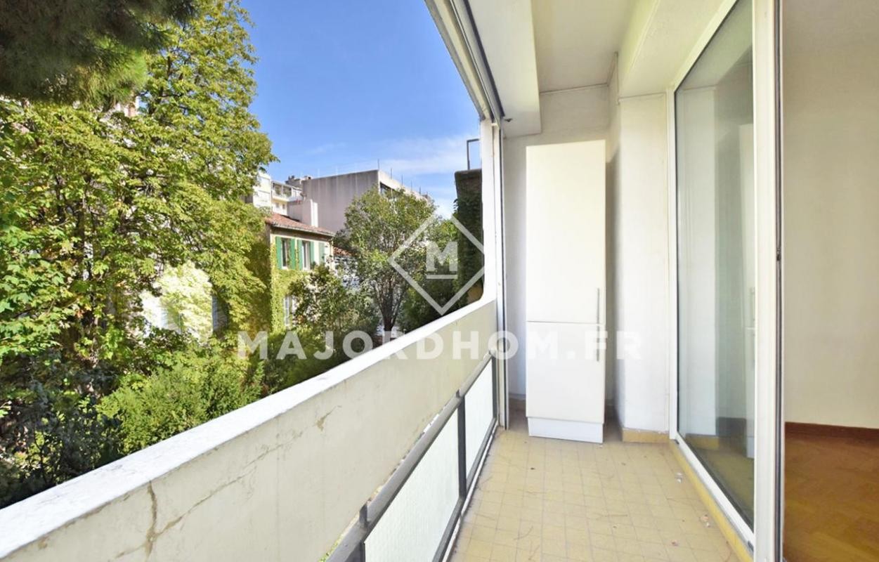 Vente Appartement à Marseille 8e arrondissement 4 pièces