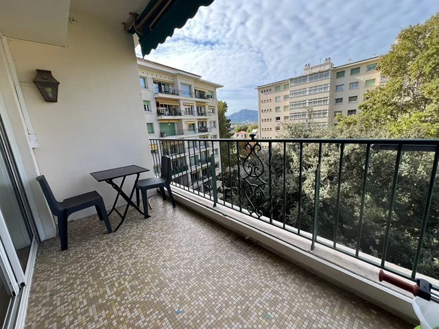 Vente Appartement à Marseille 8e arrondissement 4 pièces