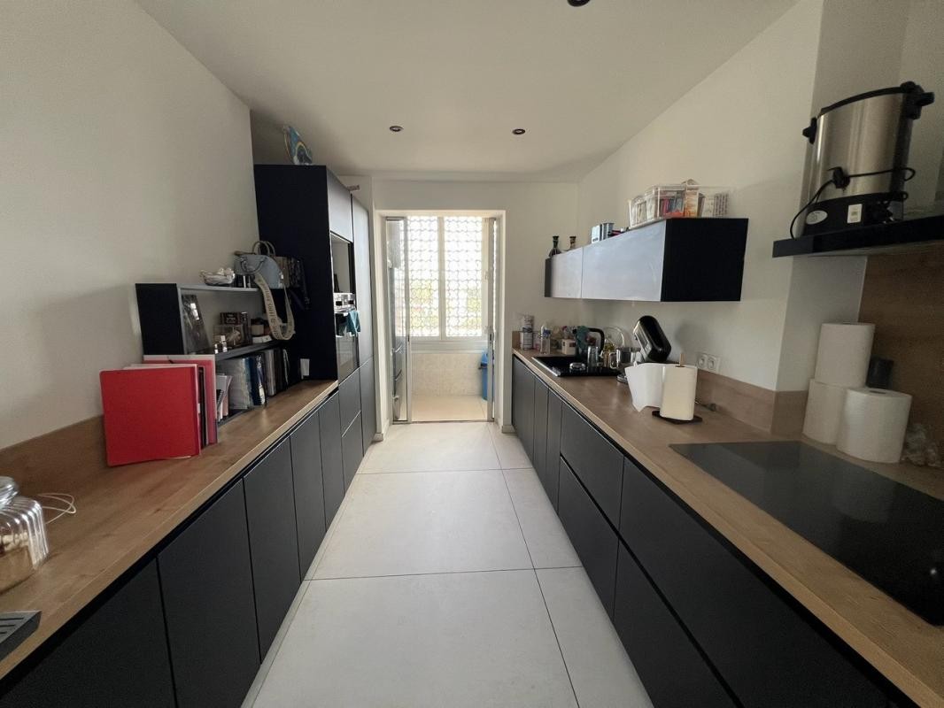 Vente Appartement à Marseille 8e arrondissement 4 pièces