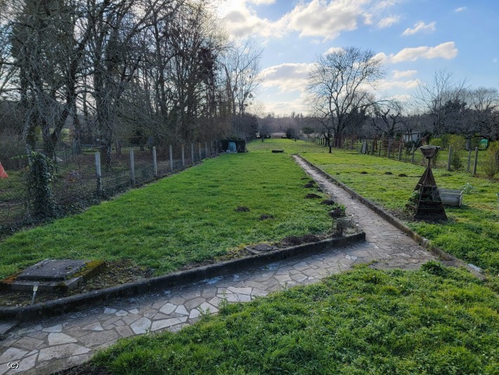 Vente Maison à Aunac 9 pièces