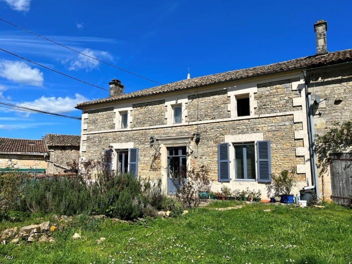 Vente Maison à Sauzé-Vaussais 5 pièces