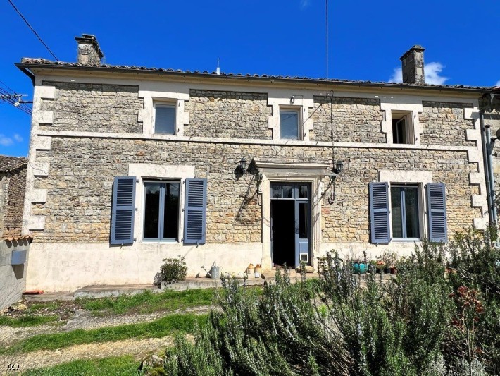 Vente Maison à Sauzé-Vaussais 5 pièces