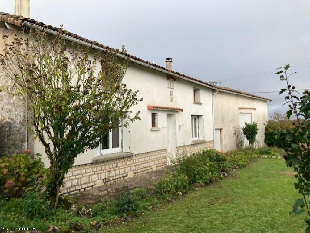 Vente Maison à Sauzé-Vaussais 4 pièces