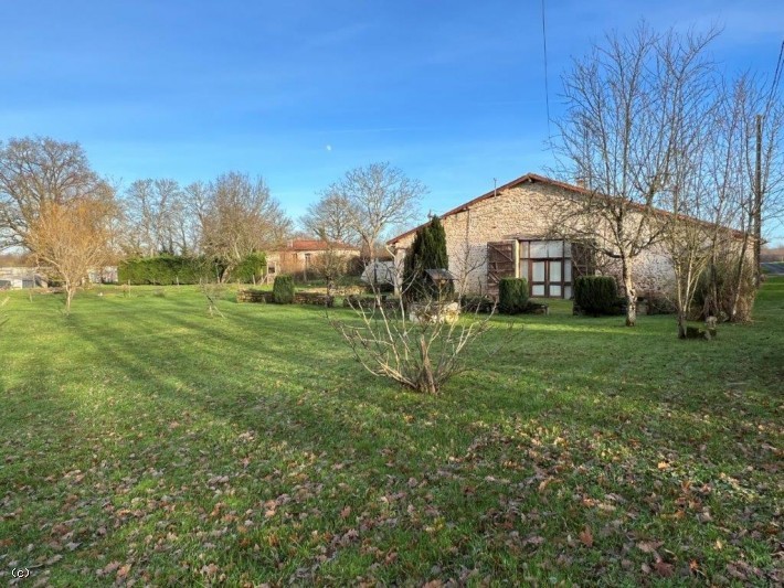 Vente Maison à Civray 5 pièces