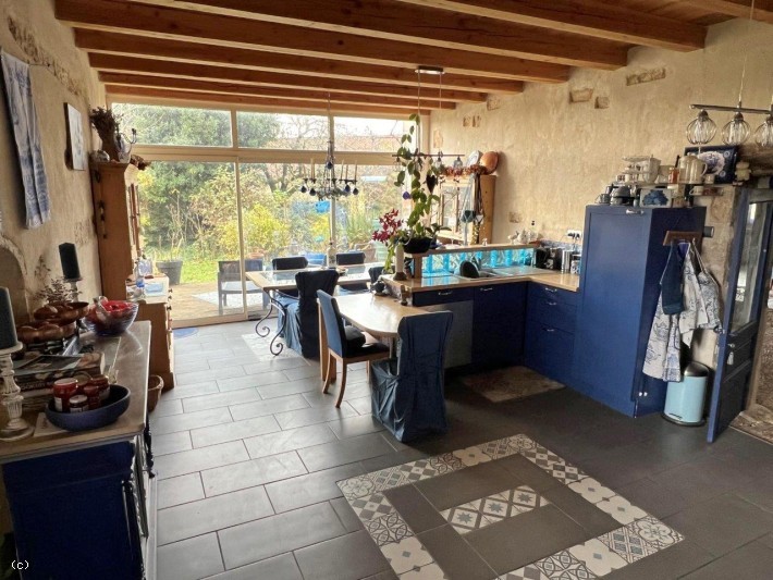 Vente Maison à Aunac 7 pièces