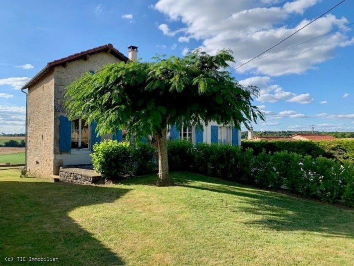 Vente Maison à Chef-Boutonne 6 pièces