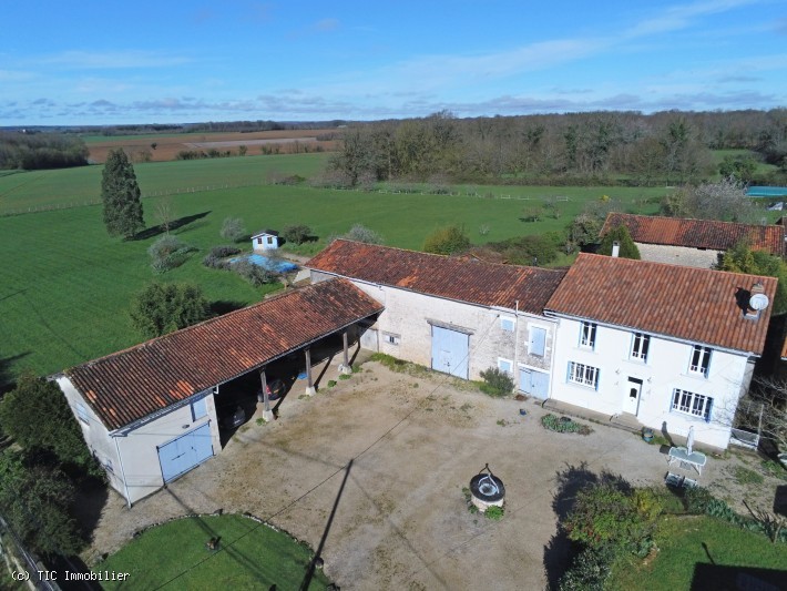 Vente Maison à Cellefrouin 5 pièces