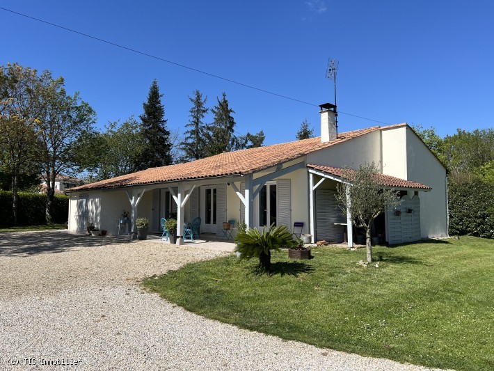 Vente Maison à Ruffec 6 pièces