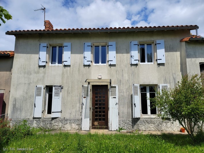 Vente Maison à Sauzé-Vaussais 3 pièces