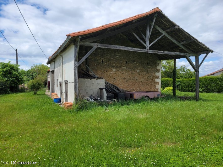 Vente Maison à Sauzé-Vaussais 3 pièces