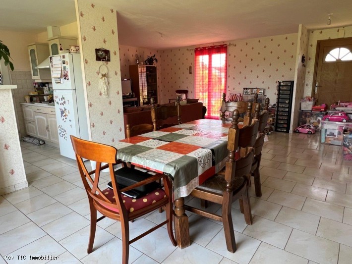 Vente Maison à Ruffec 5 pièces