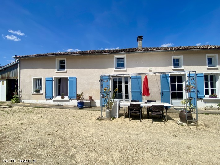 Vente Maison à Villefagnan 3 pièces