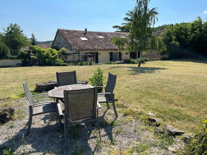 Vente Maison à Charroux 7 pièces