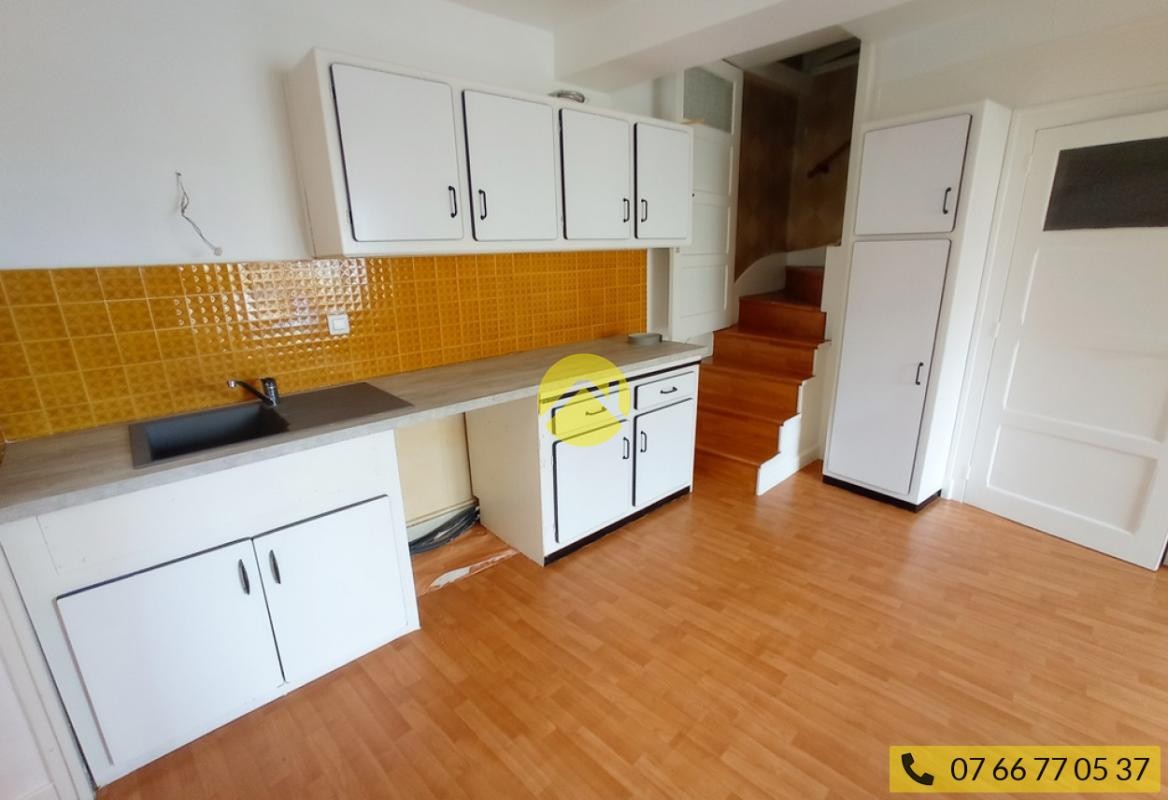 Vente Appartement à Chantelle 7 pièces