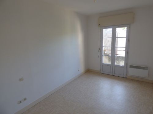 Location Appartement à Ivoy-le-Pré 3 pièces