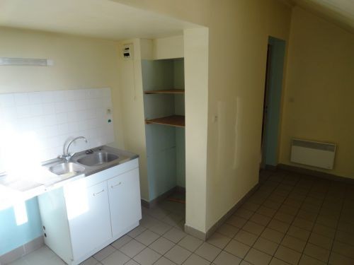 Location Appartement à Ivoy-le-Pré 3 pièces