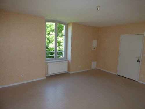 Location Appartement à Henrichemont 3 pièces