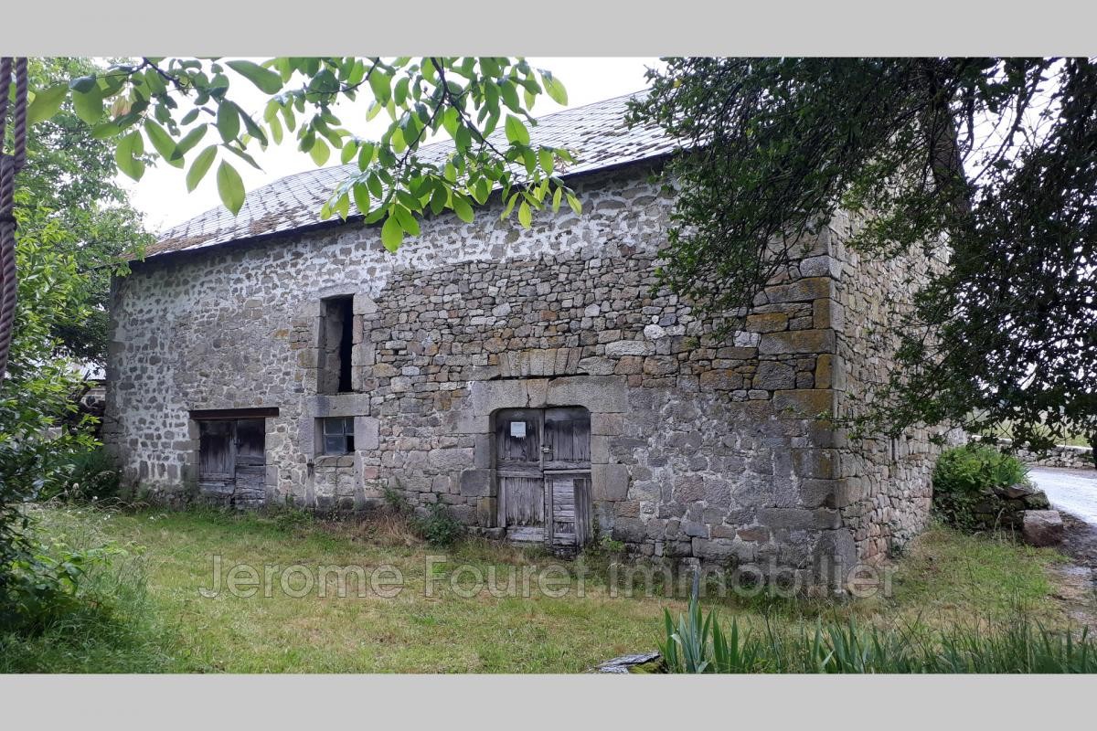 Vente Garage / Parking à Sarran 1 pièce