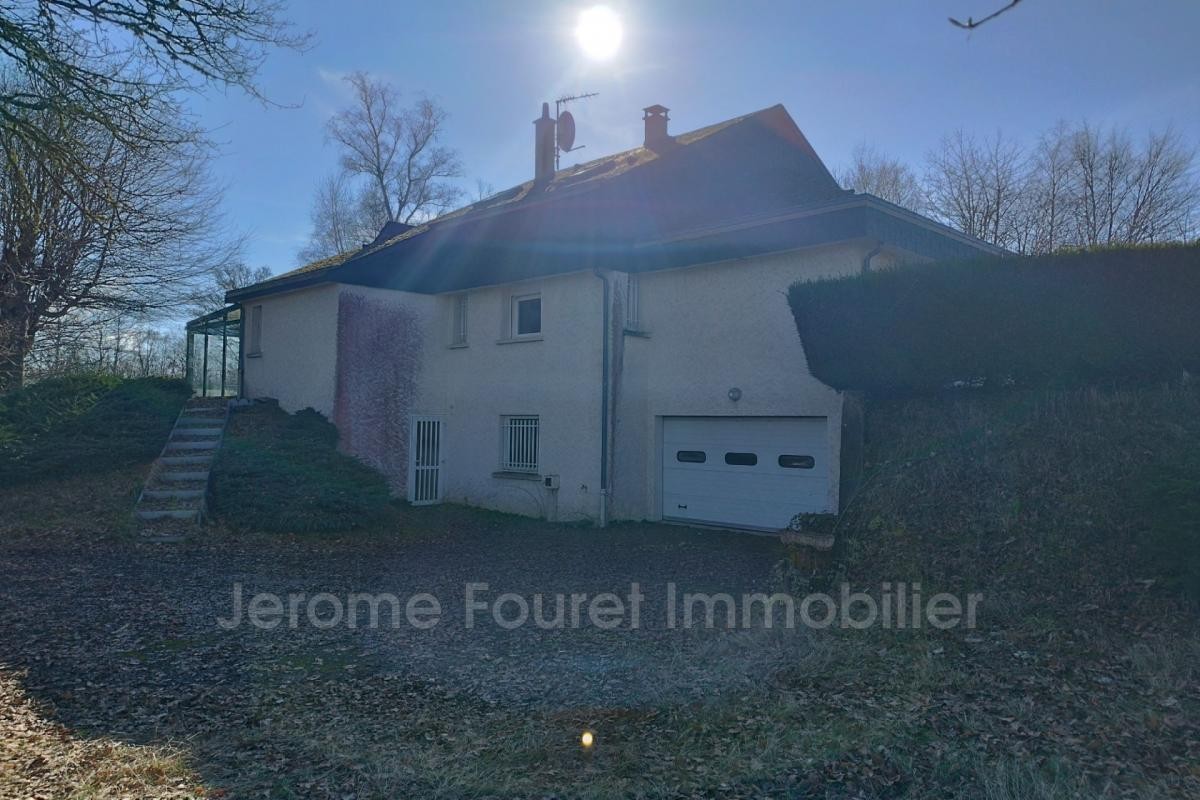 Vente Maison à Ussel 0 pièce