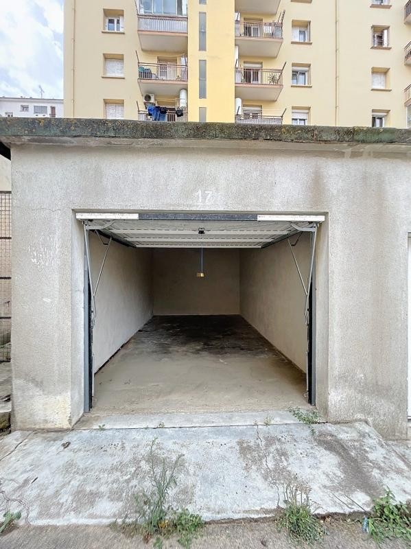 Location Garage / Parking à Ajaccio 0 pièce