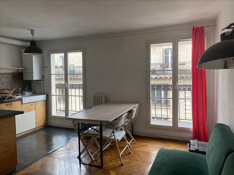 Location Appartement à Paris Entrepôt 10e arrondissement 2 pièces