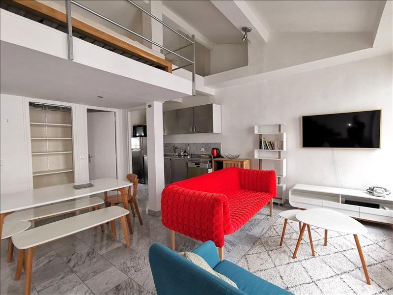 Location Appartement à Paris Butte-Montmartre 18e arrondissement 2 pièces