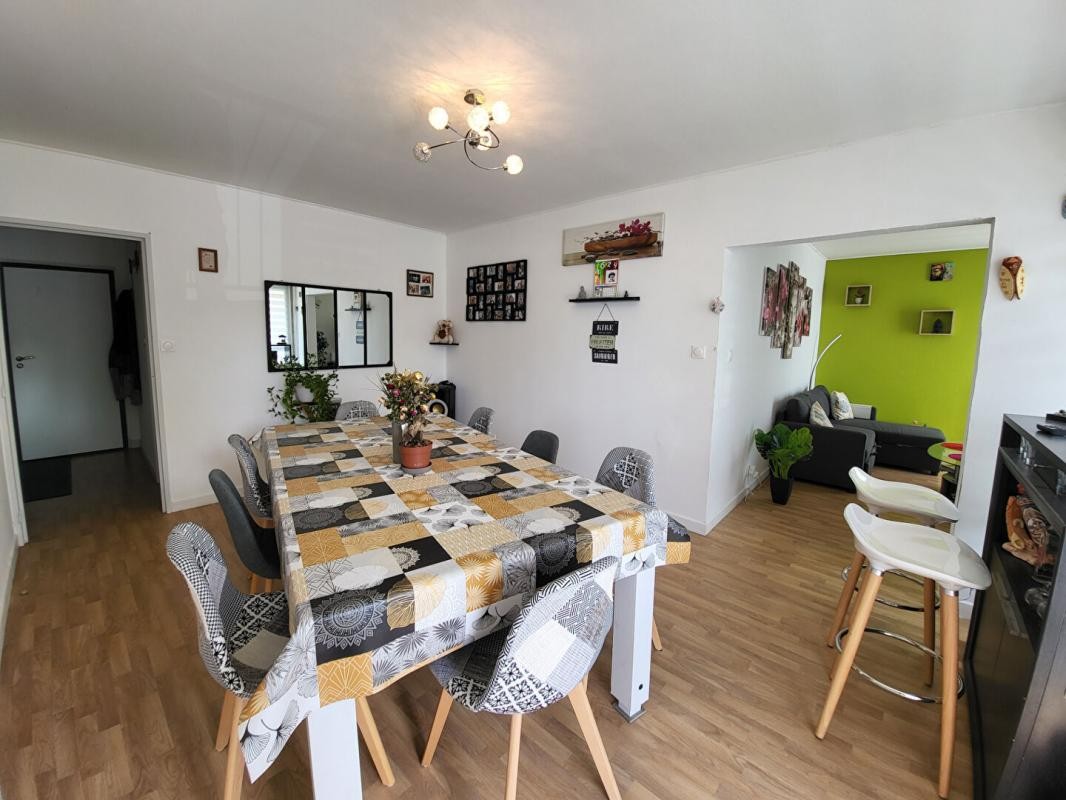 Vente Appartement à Grand-Charmont 5 pièces