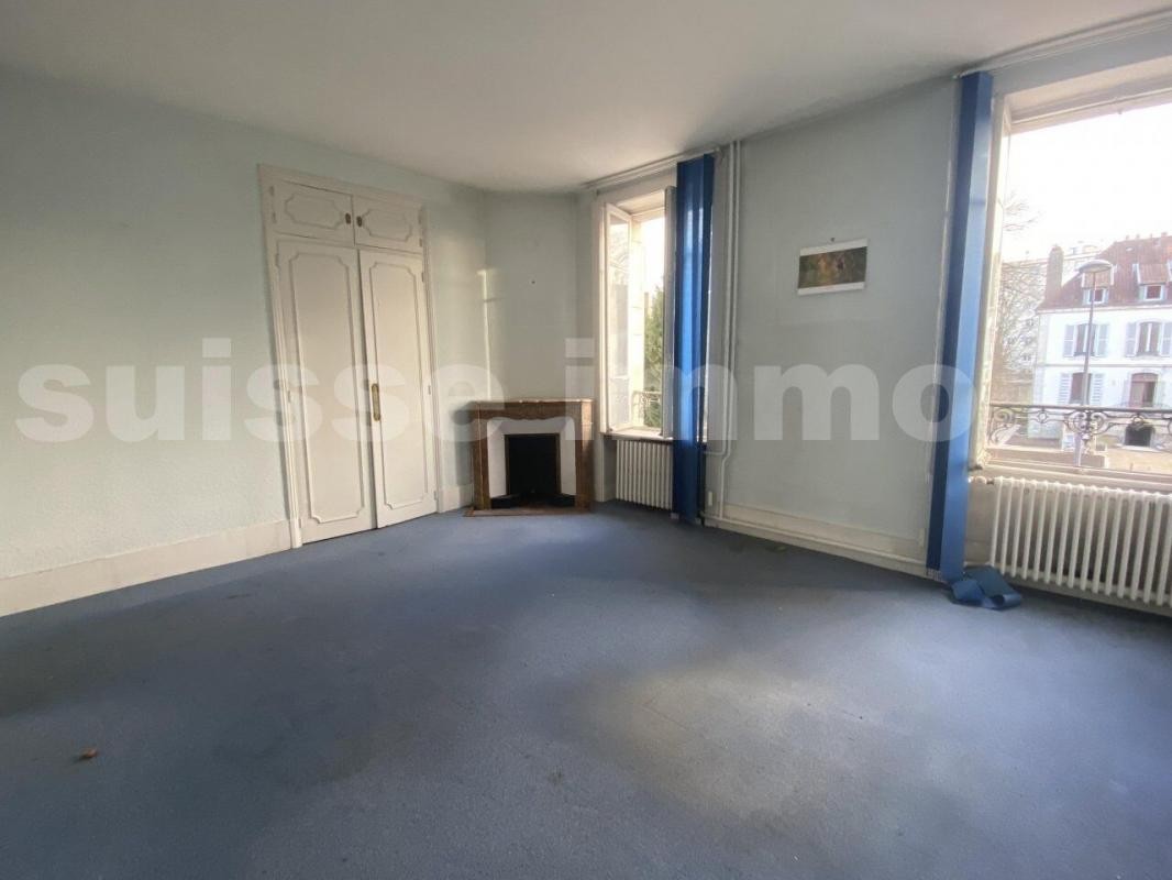 Vente Appartement à Lons-le-Saunier 9 pièces