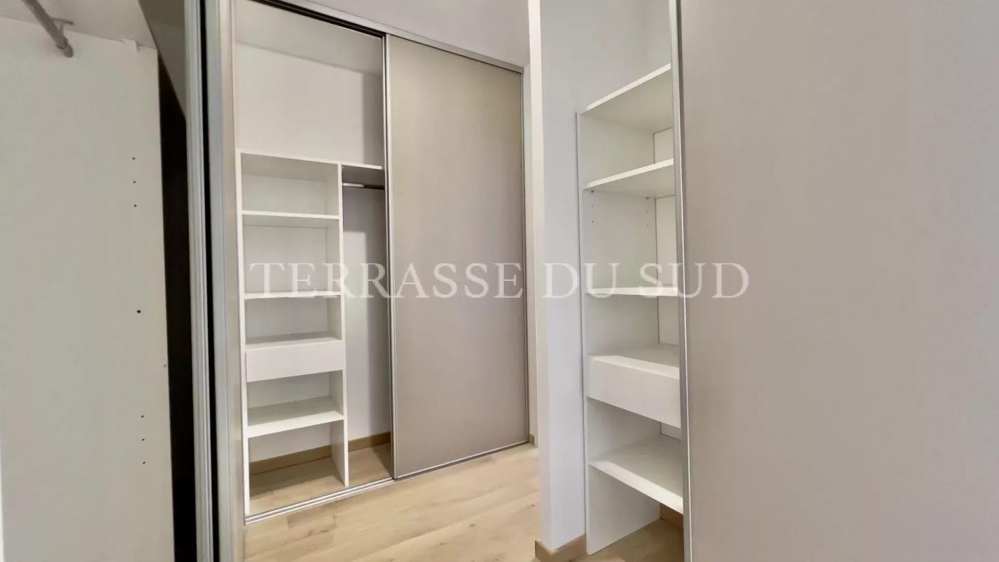 Vente Appartement à Marseille 8e arrondissement 4 pièces