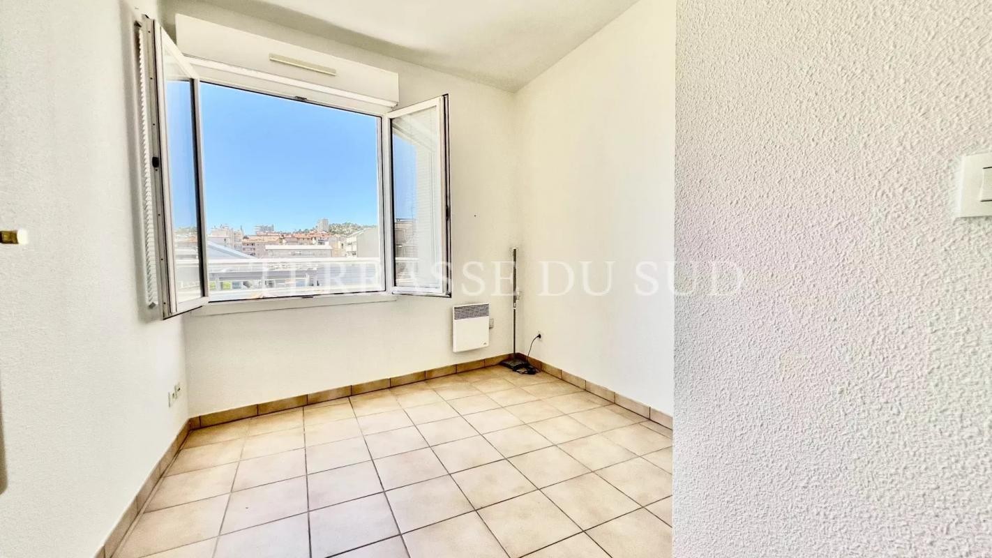 Vente Appartement à Marseille 8e arrondissement 4 pièces