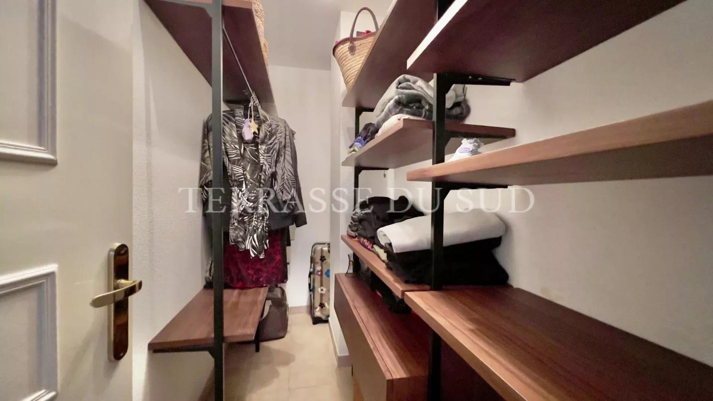 Vente Appartement à Marseille 8e arrondissement 4 pièces