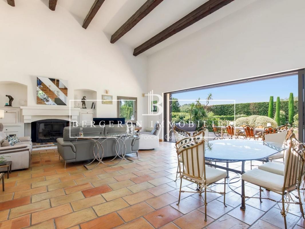 Vente Maison à Châteauneuf-Grasse 8 pièces