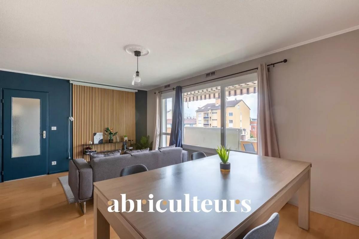 Vente Appartement à Lyon 8e arrondissement 4 pièces