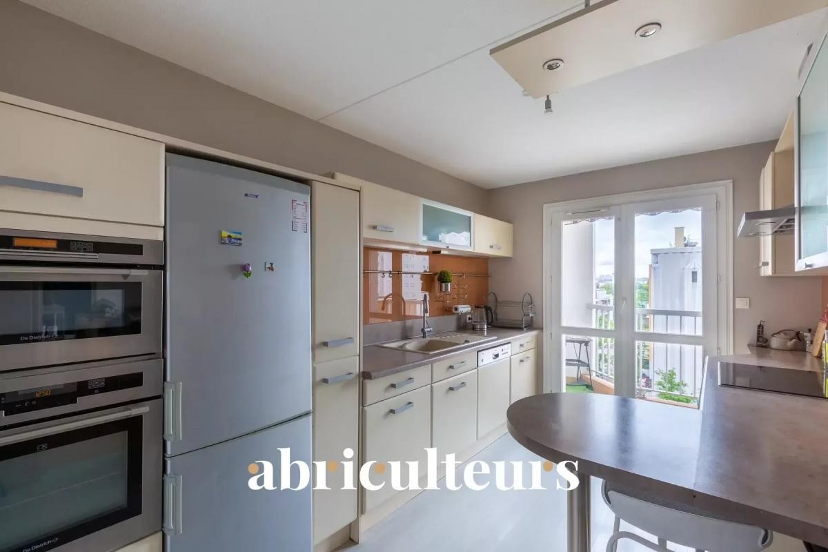 Vente Appartement à Lyon 8e arrondissement 4 pièces