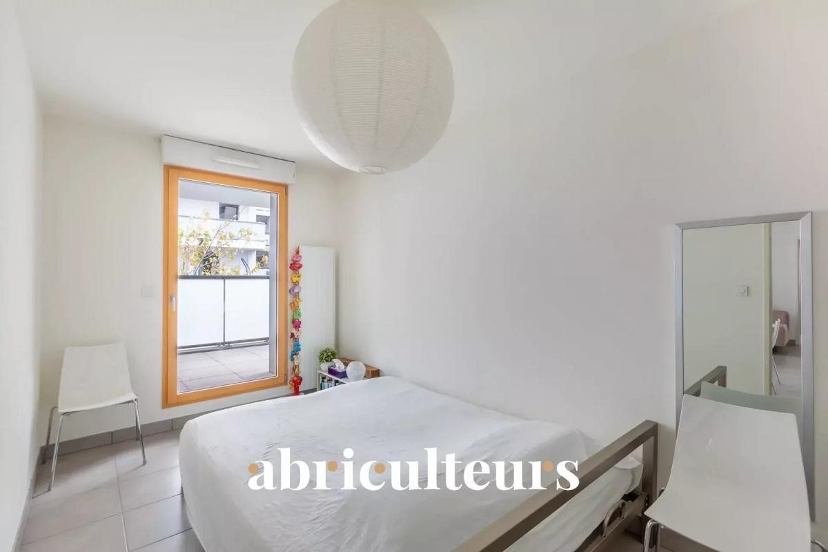 Vente Appartement à Lyon 8e arrondissement 4 pièces