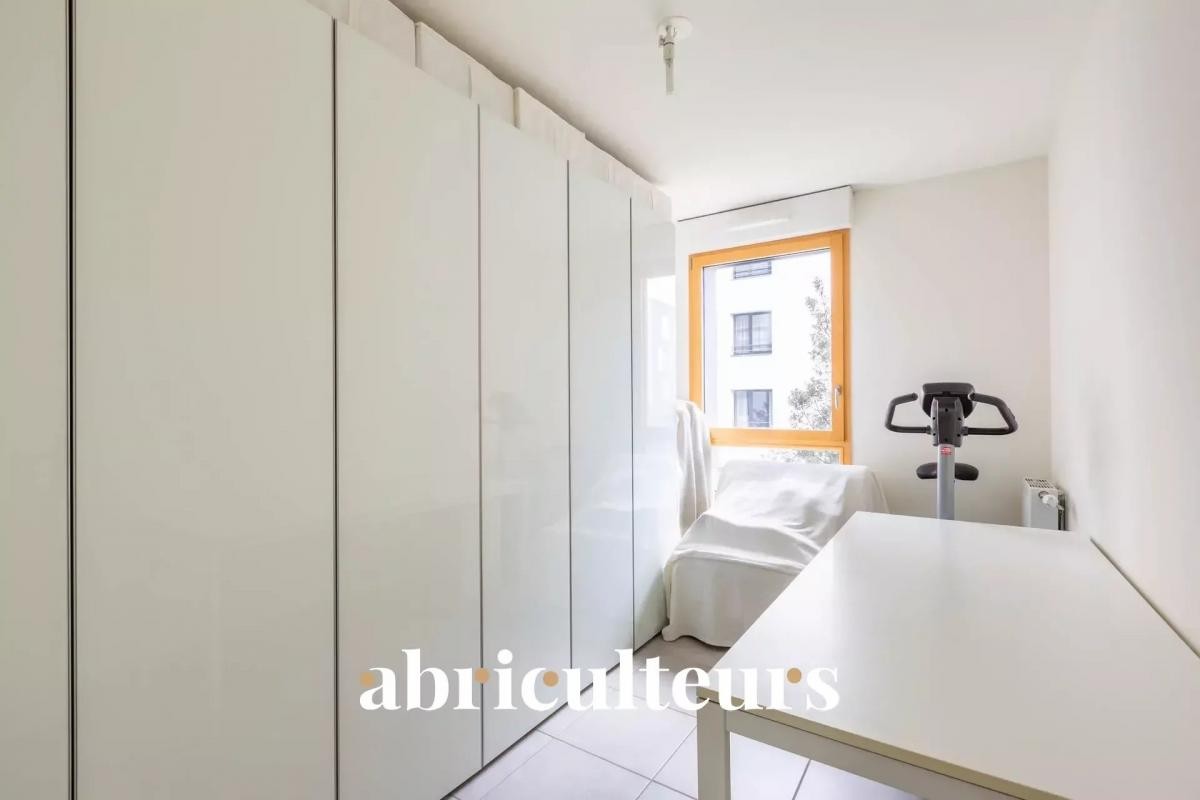 Vente Appartement à Lyon 8e arrondissement 4 pièces