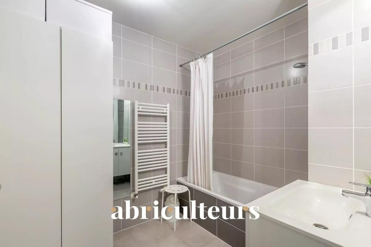 Vente Appartement à Lyon 8e arrondissement 4 pièces